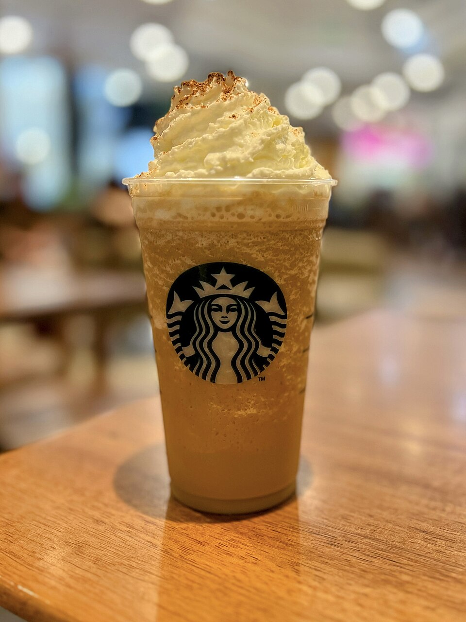 Pumpkin spice frappuccino z bitą śmietaną